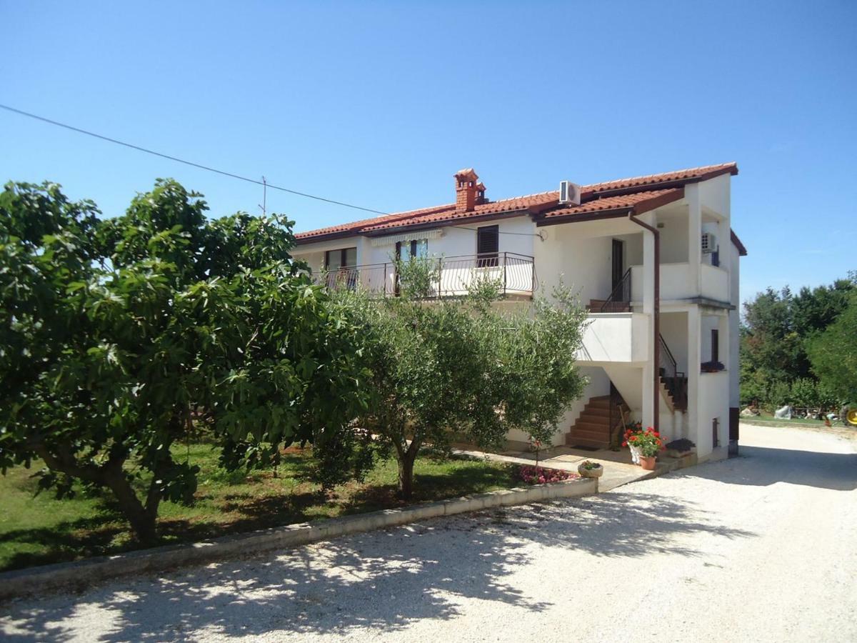 Apartment Daniela Savudrija Exterior photo